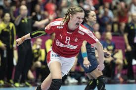 Mikkel hansen får to minutters udvisning. Handboldkvinderne Far Em Hjemmebane I Herning I 2020 Bt Handbold Www Bt Dk
