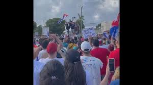 About 200 cuban artists demonstrated outside the country's culture ministry on friday in a rare protest over freedom of expression that received support from leading cuban cinema figures. Segpgwqnf9htjm