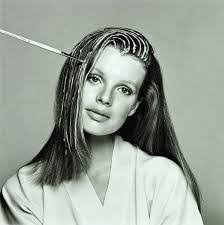 Kelly Basinger's Instagram, Twitter & Facebook