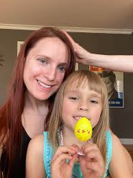 Can dome one remove the arm between my niece and Peppa Pig(my arm) and move  my niece nearer to Peppa ? Unfortunately she wasn't to sure about Peppa  Thanks