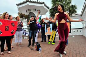 Selena quintanilla perez's house address is 702 bloomington street, corpus christi, texas,78416. 20 Years After Selena S Death Disagreement Over Her Legacy In Corpus Christi Tpr