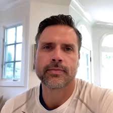 Nick Young needs to stay in his place and mind his business, you are not  ready for no smoke and you know it, but then again Idk 🤔🤷🏽‍♂️ 😭🤣