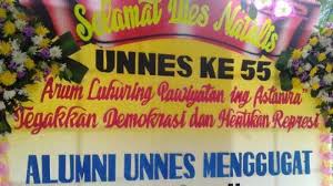 Kantor golkar sulsel disegel baliho. Alumni Unnes Menggugat Kirim Karangan Bunga Ke Kampus Sampaikan Pernyataan Sikap Berisi 6 Poin Tribun Jateng