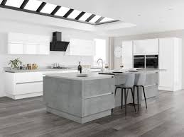 This kitchen offers some traditional simplicity with a shaker door and solid wood worktops. The 10 Questions You Need To Ask Yourself Before Doing Up Your Kitchen Manchester Evening News