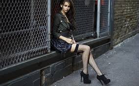 Sign up, share your style and enjoy the brunette girls community. Brunette Fishnet Stockings Fishnets Grace Alyea Long Hair Women Hd Wallpaper Wallpaperbetter