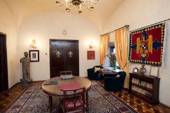 Palatul Elisabeta - Casa Majestății Sale