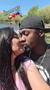 Simplemente felices 🇨🇱❤️🇭🇹#grimèl #chilena🇨🇱 #chilehaiti🇨🇱🇭🇹  #haitiantiktok #amorsinfin #amorsinfronteras #familialeivadenis