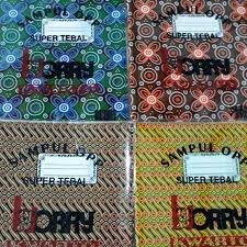 Batik dengan motif mega mendung pernah menjadi sampul sebuah buku yang mengupas tuntas batik edisi luar negeri yaitu batik design, karya seniman belanda pepin van roojen. Sampul Plastik Harga 5pcs Motif Batik Ukuran Buku Tulis Kwarto Ecerr Shopee Indonesia
