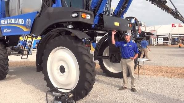 New Holland SP333F Sprayer