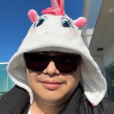 Travis Tapia (@stubs_n_chubs)