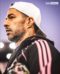 Nova chuteira da Adidas x Reuben...