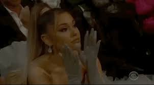 Direttamente dal red carpet dei grammy awards 2020 ecco i migliori e peggiori beauty look sul tappeto rosso. Ariana Grande Applause Gif By Recording Academy Grammys Find Share On Giphy