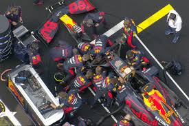 De nederlander bevestigt zo zijn favorietenrol voor dit raceweekend. Hoe In Hongarije De Onmogelijke Reparatie Mogelijk Werd