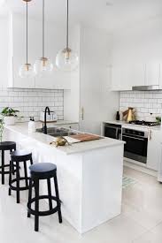 Modern White Simple Kitchen Simplehomedecorminimalistinspiration White Kitchen Design Kitchen Remodel Small Kitchen Design Small