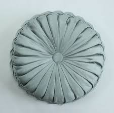 Qual è la prima cosa che vi viene in mente quando pensate ai lavori a maglia? Vezo Casa Fatti A Mano Divano Raso Decorativo Cuscini Rotondi Peluche Cuscini Cuscino Di Tiro Sedia Sedile Piano Casa Decorazione 13 Pollici Decorative Pillow Sale Decorative Pillow Setdecorative Pillows Shop Aliexpress