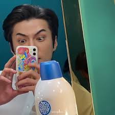 Win Win Khine (@WinWinKhine9)