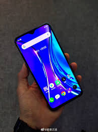 2x realme xt is also known as realme rmx1921, realme rmx1921l1. Live Pictures Of The Realme Xt Flaunt The Front And Rear Designs Gizmochina