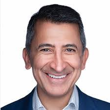 Ian Hedrick's Instagram, Twitter & Facebook