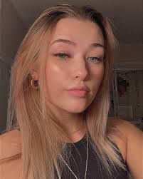 Kaylee Jennings's Instagram, Twitter & Facebook