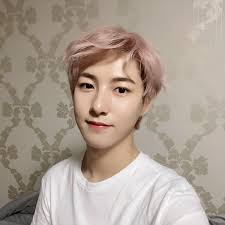Susah kalo di suruh milih bbrp soalnya semuanya favo ㅠㅠ tapii ini 4 di antaranya ≧▽≦ #30days_renjun_challenge #30일_런쥔_잴인지. Renjun