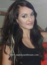 Highlights offer the ability to switch up your hair color without getting a dramatic overhaul, and they can bring depth and life to an otherwise blasè brown or dull blonde. How To Use Clip In Hair Extensions To Get Highlights