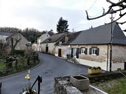 160 gendarmes sont actuellement engagés. Saint Lazare Dordogne Wikipedia