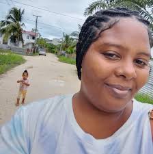 Cordel Hyde beating UDP candidate 300 votes to 5 in one box