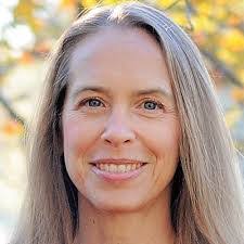 Emily Colon's Instagram, Twitter & Facebook