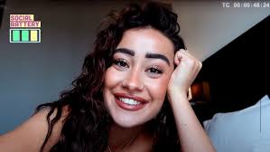 "Rivers Cam": Un día con Marina Rivers en una prueba de exteriores