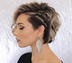 Visualizza altre idee su capelli spettinati, capelli, acconciature. Acconciature Capelli Corti 2019 111 Pettinature Che Puoi Fare Anche Tu