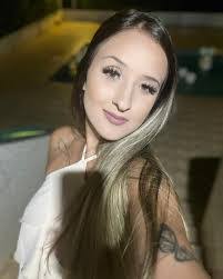 Patricia Bertolini's Instagram, Twitter & Facebook