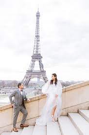 Ali And Sevgil S Romantic Paris Elopement Paris Elopement Romantic Paris Paris Wedding Venue