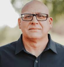 Lawana Smith's Instagram, Twitter & Facebook