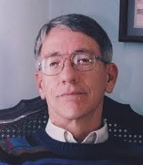 Robert McGinnis Obituary