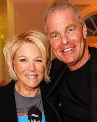 Andrew Scher's Instagram, Twitter & Facebook