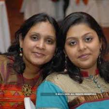 Punit and Manisha Grover during the pre-Diwali bash hosted by Sandeep and  Mithilesh Goenka held at hotel Tuli International in Nagpur