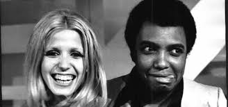 In the 1970s, ghezzi worked mainly in a duo with american singer wess. Wess E Dori Ghezzi Il Duo Musicale Di Tu Nella Mia Vita Techetechete