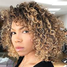 Colpi di sole capelli ricci. Come Mantenere I Capelli Biondi Consigli Professionali Wella Professionals