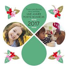 Souhaitez Une Annee Sous Le Signe Du Bonheur Avec Cette Carte Trefle Porte Bonheur Des Emplacements Photos Pour Vos Souveni Carte De Voeux Carte Porte Bonheur