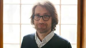 M&C Saatchi-grundaren blir cd på Perfect Fools