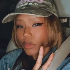 Angela Steffey's Instagram, Twitter & Facebook