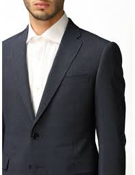 Le linee svasate e il design essenziale rendono questi abiti perfetti per accompagnarti da mattina a sera. Abito Emporio Armani Uomo Blu Completo Elegante Con Giacca E Pantalone In Cotone Taglie 48