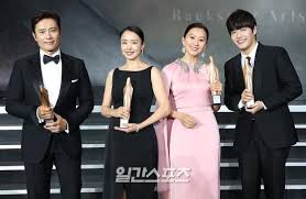 Here are the full list of winners from the tv and movie category of the 57th baeksang art awards. 56th Baeksang Art Awards Dramabeans Korean Drama Recaps