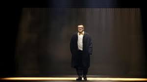 The designer was best known for his spectacular rejuvenation of lanvin, and his ebullient personality. 7my 5enwr95uam