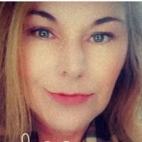 Deanna Rouse's Instagram, Twitter & Facebook