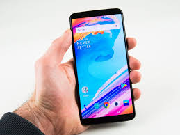 Hands on With the New OnePlus 5T Smartphone