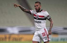 > a história do spfc. Daniel Alves Do Sao Paulo E Cobrado Pela Fazenda Da Espanha Por R 12 Milhoes Em Impostos Sao Paulo Ge