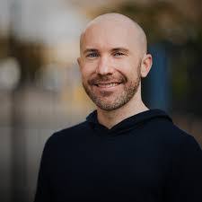 Jonathan Hunt's Instagram, Twitter & Facebook