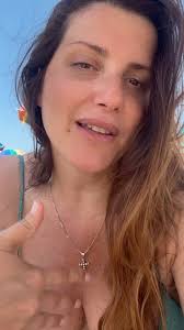 Mariagrazia come fai a viaggiare tanto? Che lavoro fai? Dov’è tuo marito?  Rispondo alle vostre domande