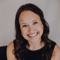 Lindsay Barnett's Instagram, Twitter & Facebook